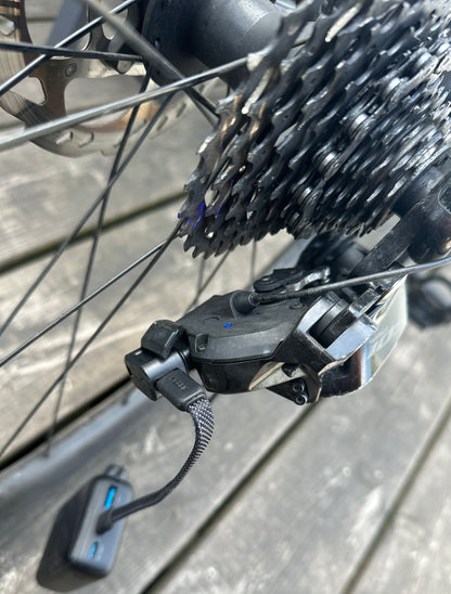 T1 Shift: USB C to Shimano Di2 charger adapter